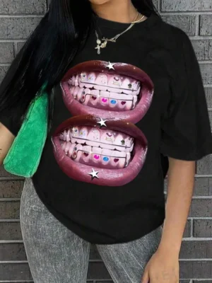Black Lips Print Graphic T-shirt